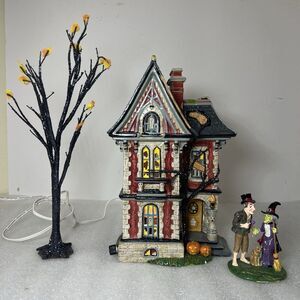 Dept 56 Time to Celebrate Halloween Boo Mansion #20.88519 Light Up Sounded house